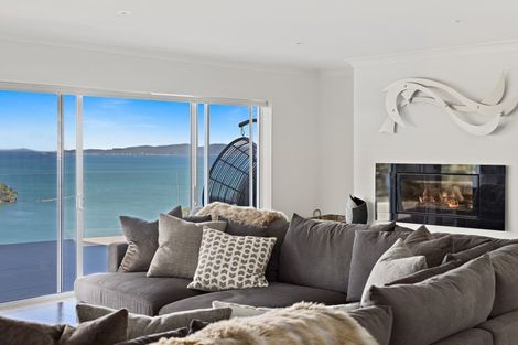 Photo of property in 8 Kotare Place, Sandspit, Warkworth, 0982