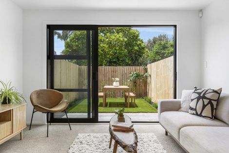 Photo of property in 6/20 Moor Avenue, Te Atatu Peninsula, Auckland, 0610