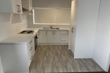 Photo of property in 2/31 Aeronautic Road, Takanini, 2112