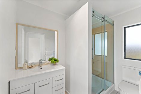 Photo of property in 17 Lolim Place, Favona, Auckland, 2024