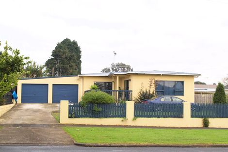 Photo of property in 33 Wedgwood Avenue, Mangere East, Auckland, 2024