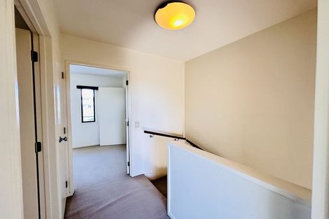 Photo of property in 8/2 Armoy Drive, East Tamaki, Auckland, 2016