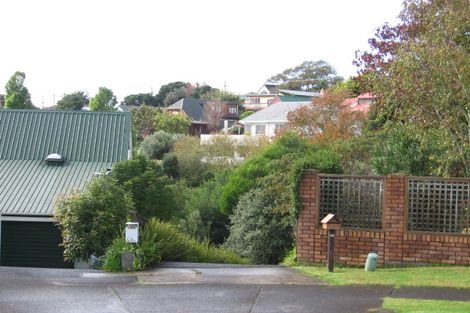 Photo of property in 16 Trident Place, Shelly Park, Auckland, 2014