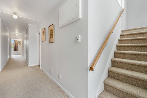 Photo of property in 42 Clifton Terrace, Fitzherbert, Palmerston North, 4410