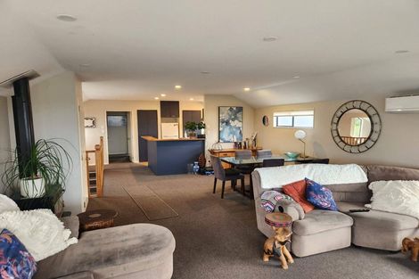 Photo of property in 411 Marine Parade, South New Brighton, Christchurch, 8062