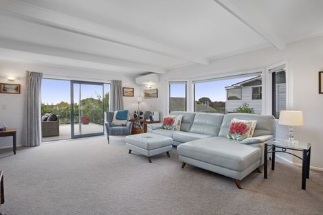 Photo of property in 24 Kereru Street, Waikanae, 5036