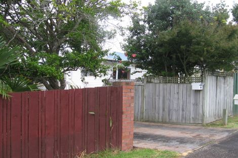 Photo of property in 1/51 Coronation Road, Hillcrest, Auckland, 0627