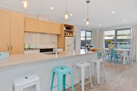 Photo of property in 18 Oka Street, Papamoa Beach, Papamoa, 3118