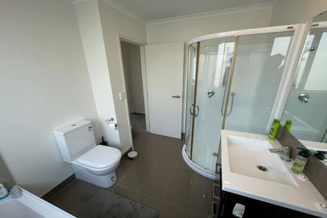 Photo of property in 38 Kuaka Drive, Takanini, 2112