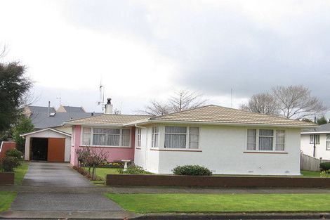 Photo of property in 57 Churchill Avenue, Hokowhitu, Palmerston North, 4410