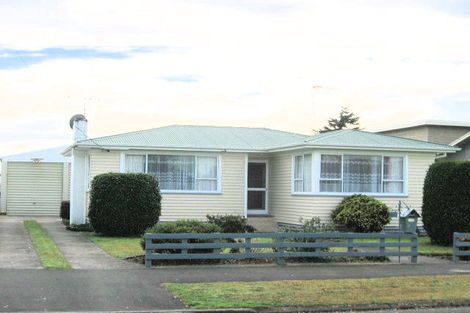 Photo of property in 16 Larnach Street, St Andrews, Hamilton, 3200