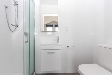 Photo of property in 2/10 Silver Moon Road, Albany Heights, Auckland, 0632