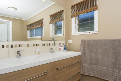Photo of property in 11 Miranda Street, Parkvale, Tauranga, 3112
