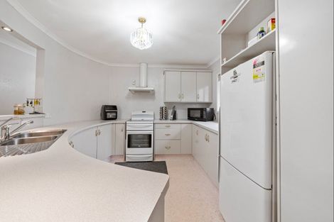 Photo of property in 7a Fantome Place, Whalers Gate, New Plymouth, 4310