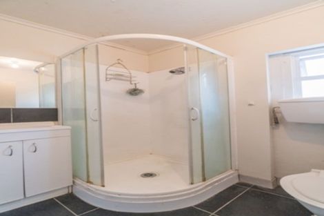 Photo of property in 281 Te Atatu Road, Te Atatu South, Auckland, 0610