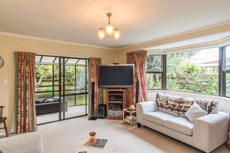 Photo of property in 43a Andrew Street, Waikanae, 5036