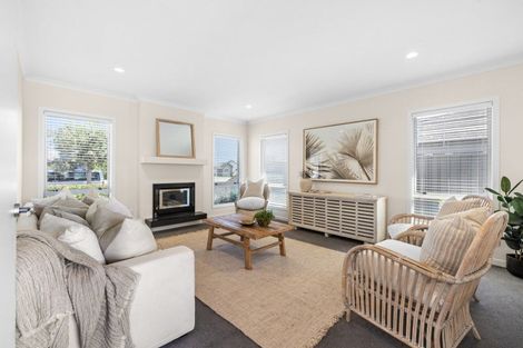 Photo of property in 10 Kapiti Drive, Poraiti, Napier, 4112