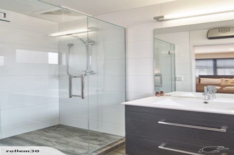 Photo of property in 40c Hutcheson Street, Sydenham, Christchurch, 8023