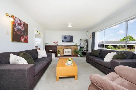 Photo of property in 8 Ashdown Crescent, Feilding, 4702