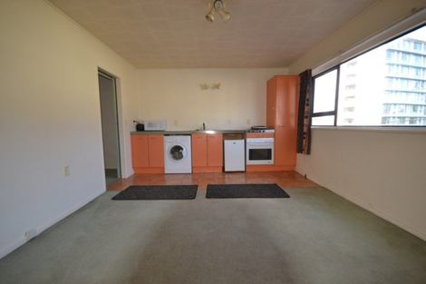 Photo of property in 6/52 Russell Terrace, Berhampore, Wellington, 6023