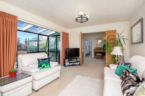 Photo of property in 14 Rogers Avenue, Eastern Beach, Auckland, 2012