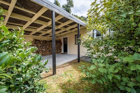 Photo of property in 27 Buller Street, Picton, 7220