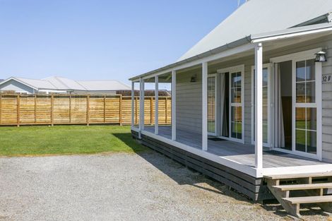 Photo of property in 33/30 Sorrento Drive, Rangatira Park, Taupo, 3330
