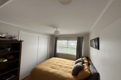 Photo of property in 57 Fairclough Road, Beach Haven, Auckland, 0626
