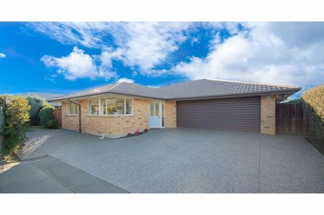 Photo of property in 15 Villa Grove, Ilam, Christchurch, 8041