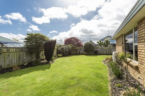 Photo of property in 28 Silverstream Drive, Mosgiel, 9024