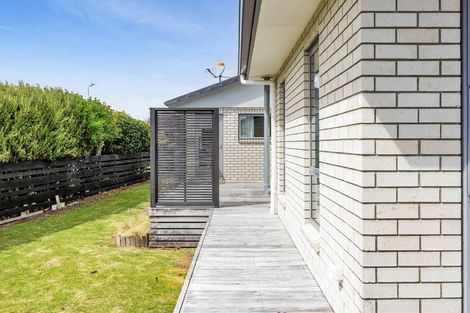 Photo of property in 17 Ponderosa Place, Opunake, 4616