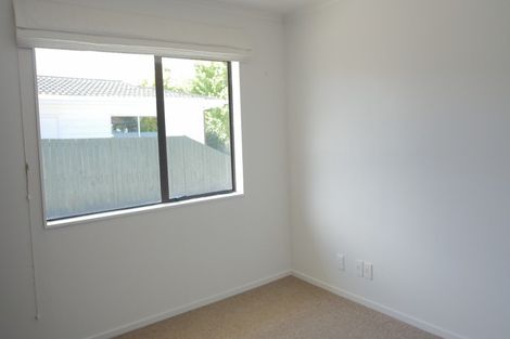 Photo of property in 100 John F Kennedy Drive, Milson, Palmerston North, 4414