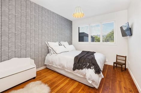 Photo of property in 69a Beachville Road, Redcliffs, Christchurch, 8081