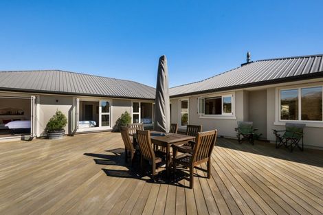 Photo of property in 136 Te Awa Road, Albert Town, Wanaka, 9382