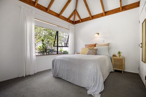 Photo of property in 1/62 Wairoa Road, Narrow Neck, Auckland, 0624