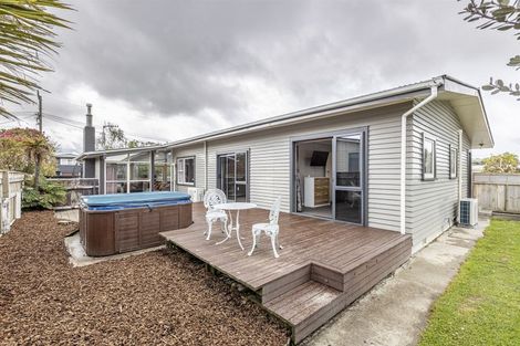 Photo of property in 16 Buick Crescent, Awapuni, Palmerston North, 4412