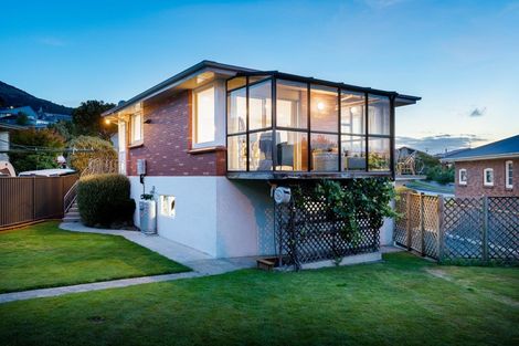 Photo of property in 15 Kinmont Crescent, Kinmont Park, Mosgiel, 9024