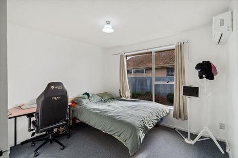 Photo of property in 5 Mckellar Place, Hornby, Christchurch, 8042