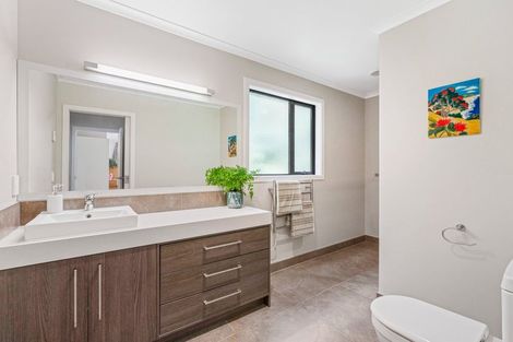 Photo of property in 174 Mapara Road, Acacia Bay, Taupo, 3385