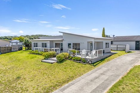 Photo of property in 147 The Fairway, Matarangi, Whitianga, 3592