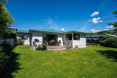 Photo of property in 65 Helwick Street, Wanaka, 9305