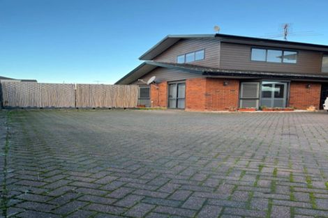 Photo of property in 1/14 Wilisa Rise, Goodwood Heights, Auckland, 2105