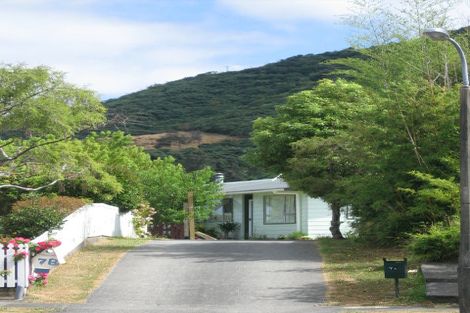 Photo of property in 7a Utah Grove, Totara Park, Upper Hutt, 5018