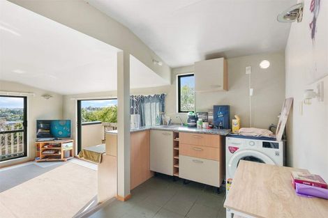 Photo of property in 3a Woodside Avenue, Northcote, Auckland, 0627