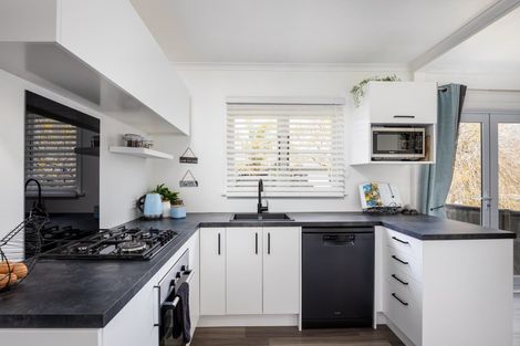 Photo of property in 3 Roto Street, Westown, New Plymouth, 4310