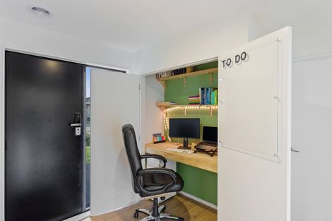 Photo of property in 14 Seagrass Place, Otaki Beach, Otaki, 5512