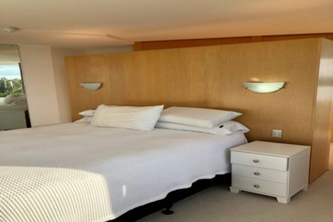 Photo of property in 2/90 Kitchener Road, Milford, Auckland, 0620