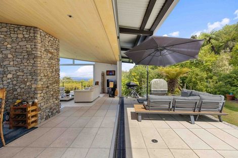 Photo of property in 43 Whakamoenga Point, Acacia Bay, Taupo, 3385