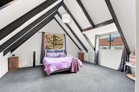Photo of property in 56 Glenross Street, Glenross, Dunedin, 9011