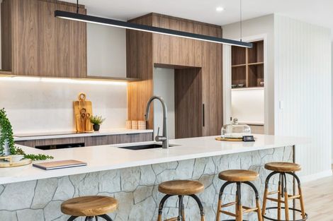 Photo of property in 4 Nau Mai Road, Clevedon, 2582